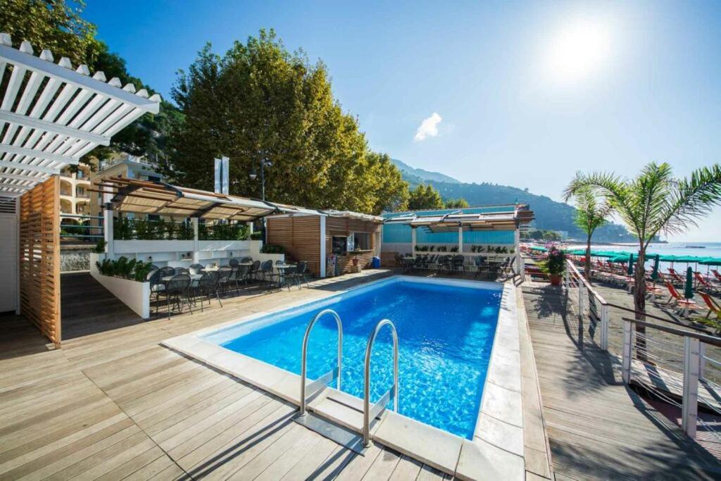 Hotel San Francesco Майори Екстериор снимка